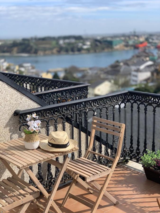 Moderno Piso Con La Mejor Terraza De Ribadeo Y Vistas Maravillosas Buitenkant foto