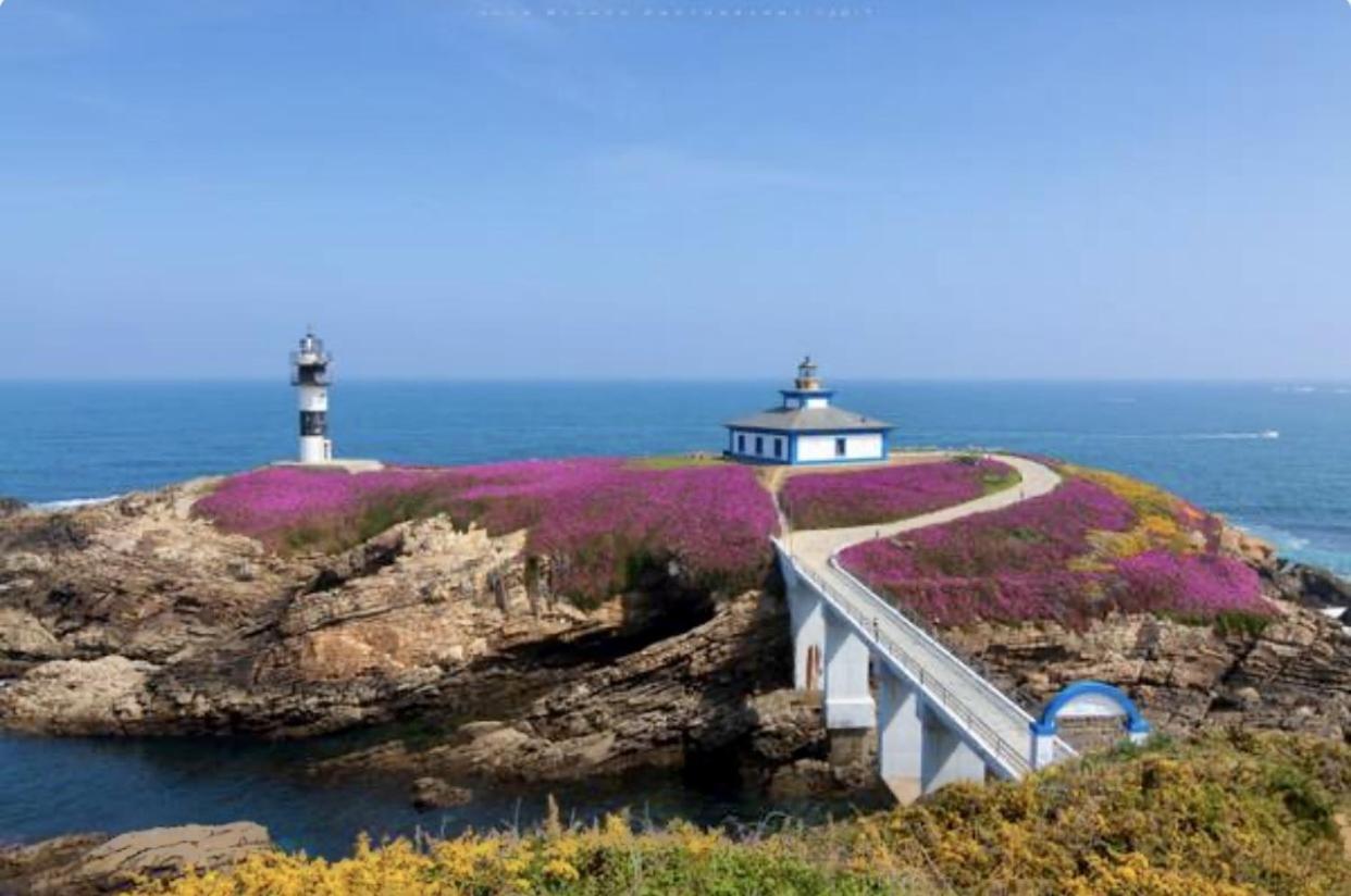 Moderno Piso Con La Mejor Terraza De Ribadeo Y Vistas Maravillosas Buitenkant foto