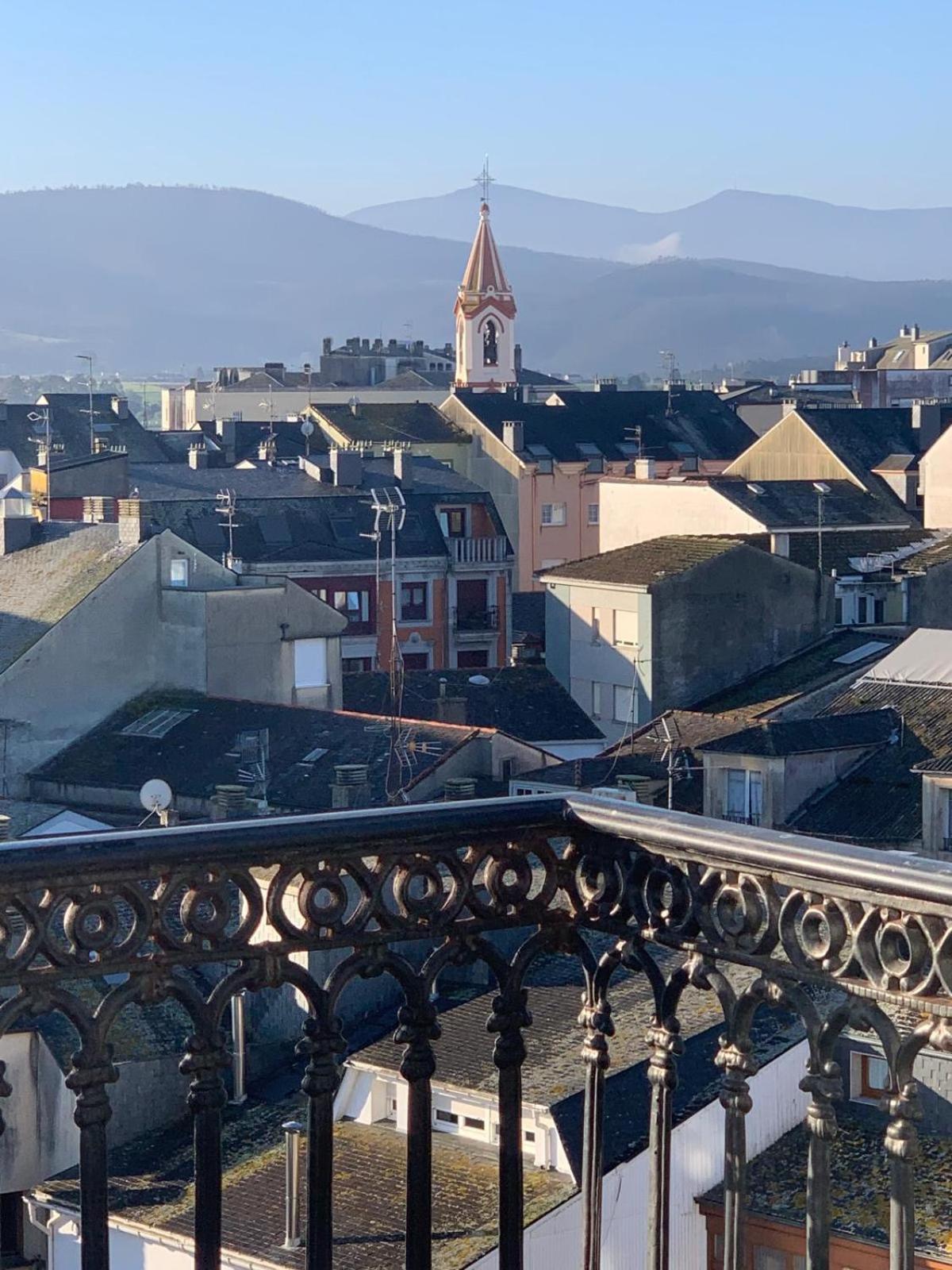 Moderno Piso Con La Mejor Terraza De Ribadeo Y Vistas Maravillosas Buitenkant foto