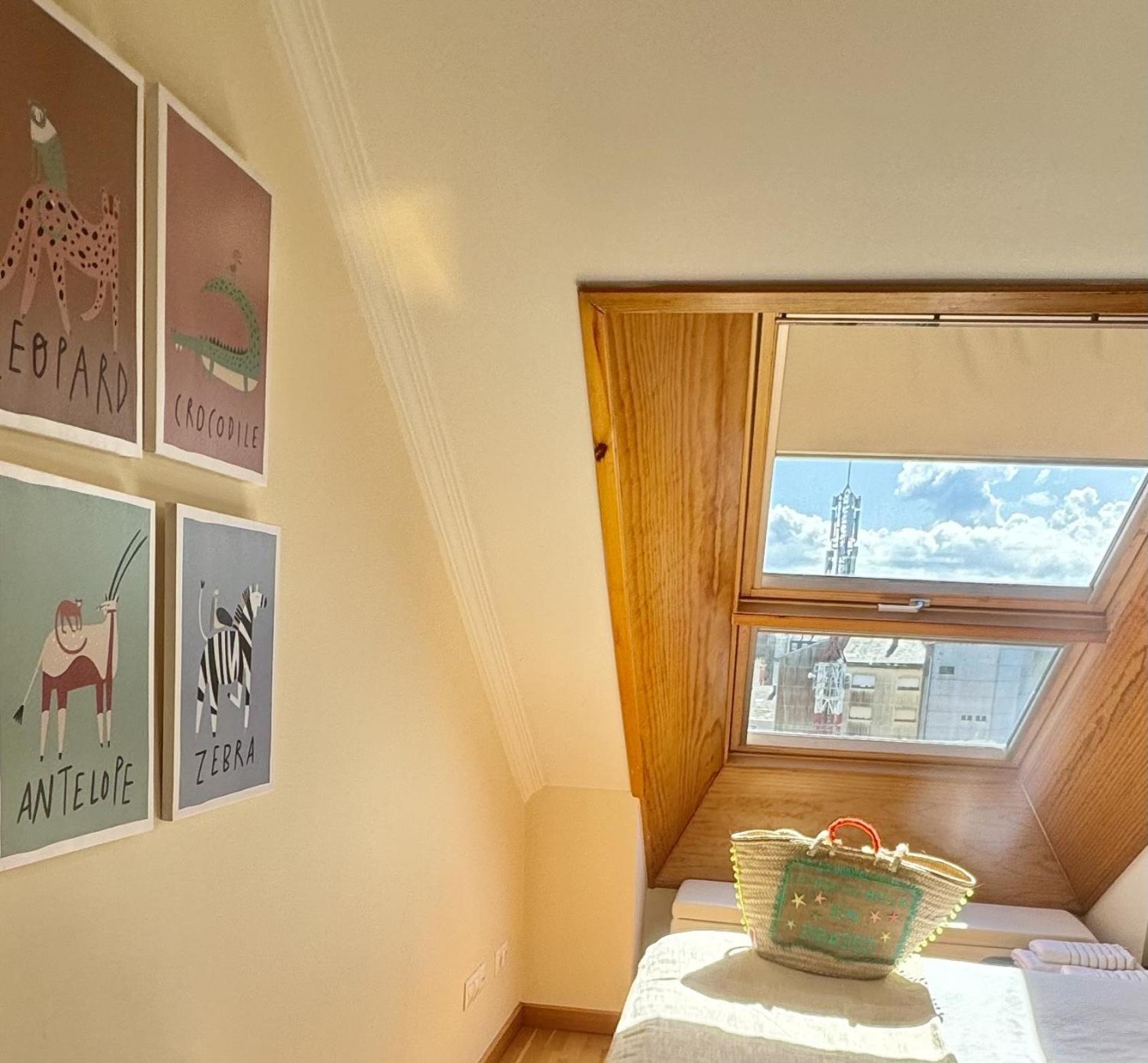 Moderno Piso Con La Mejor Terraza De Ribadeo Y Vistas Maravillosas Buitenkant foto